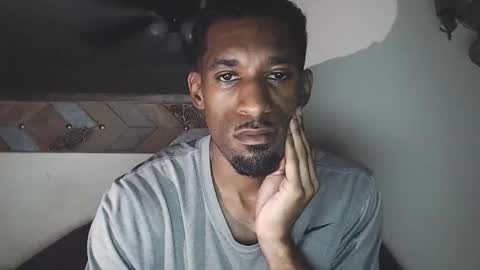 Snapshot of derekthetruth2 chatting on 02-05-26, 01:43 derekthetruth2 online show from 02-05-26, 01:43