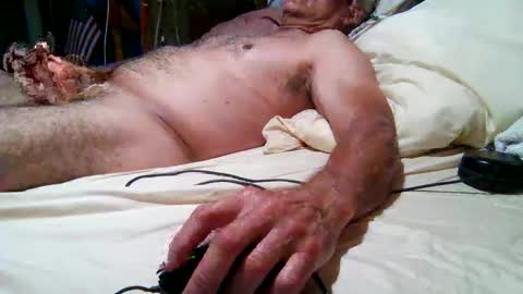 derick1961 online show from 04-11-26, 01:37