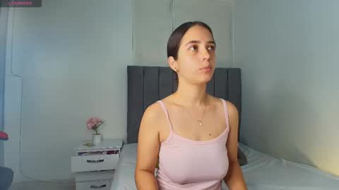 Snapshot of derly_cuervo703031 chatting on 11-06-25, 04:41 derly_cuervo703031 online show from 11-06-25, 04:41