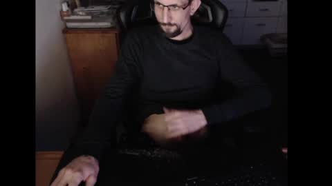 Snapshot of dermattes chatting on 02-01-25, 02:56 dermattes online show from 02-01-25, 02:56