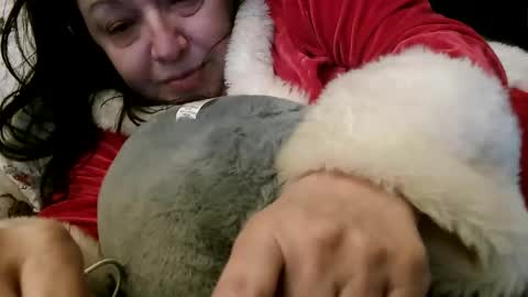 Snapshot of deroseblack chatting on 12-18-24, 08:47 deroseblack online show from 12-18-24, 08:47