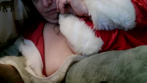Snapshot of deroseblack chatting on 12-20-24, 03:42 deroseblack online show from 12-20-24, 03:42