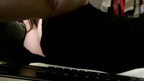 Snapshot of deroseblack chatting on 02-18-25, 01:43 deroseblack online show from 02-18-25, 01:43