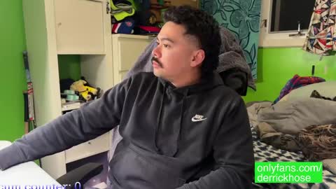 Snapshot of derrick_hose chatting on 03-10-25, 03:34 Derrick Hose online show from 03-10-25, 03:34