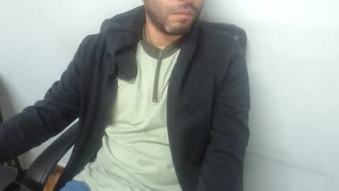 Snapshot of derrik_ chatting on 04-22-26, 09:55 online show from 04-22-26, 09:55