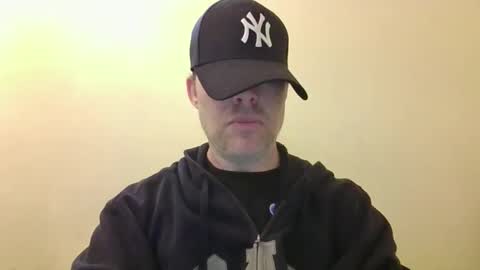 Snapshot of desanctimonious chatting on 05-15-26, 05:53 desanctimonious online show from 05-15-26, 05:53