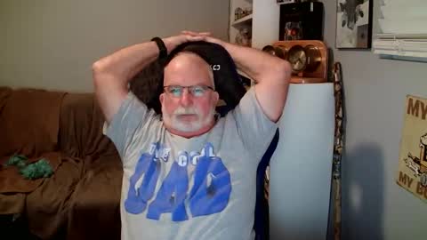 D K online show from 02-15-26, 12:40