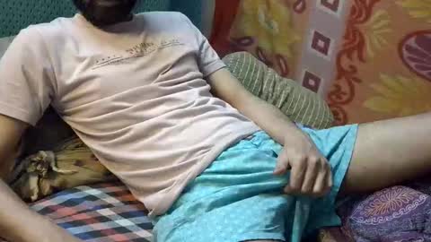 desi_boy799417 online show from 04-04-26, 07:28