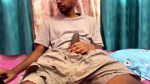 Snapshot of desi_silver chatting on 10-07-25, 02:53 Desi silver online show from 10-07-25, 02:53