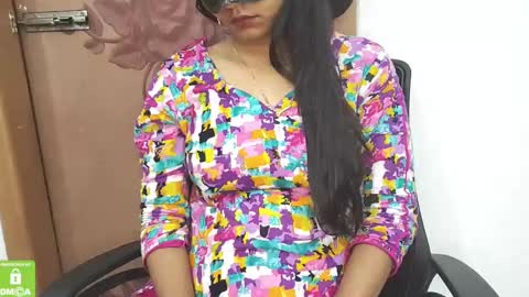 Eva and Adam online show from 03-05-25, 01:42