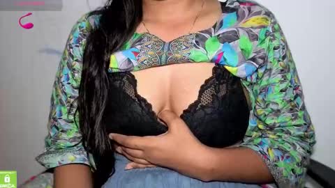 Eva and Adam online show from 10-19-25, 06:08