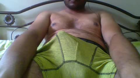 Snapshot of desidaddy_629 chatting on 05-30-26, 08:55 Daddy online show from 05-30-26, 08:55