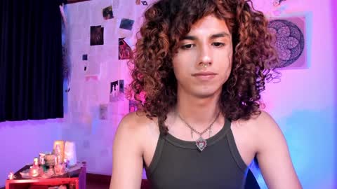 Snapshot of desidias chatting on 01-21-25, 05:05 Desidias online show from 01-21-25, 05:05