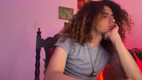 Snapshot of desidias chatting on 10-22-25, 02:34 Desidias online show from 10-22-25, 02:34