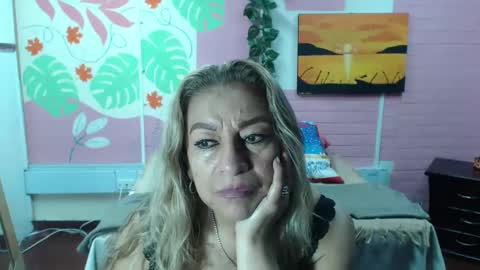 VALERIA online show from 01-06-25, 06:52