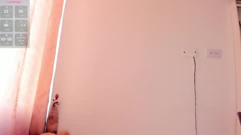 Snapshot of desired_breasts chatting on 04-25-26, 06:49 Sophie online show from 04-25-26, 06:49