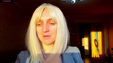 Snapshot of desired_zoya chatting on 11-18-25, 02:50 desired zoya online show from 11-18-25, 02:50