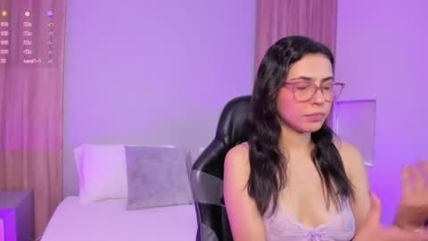 Snapshot of desireee_ chatting on 05-02-26, 07:30 desire online show from 05-02-26, 07:30