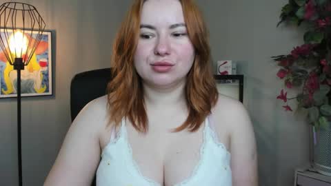 LAYLA online show from 04-08-26, 06:24