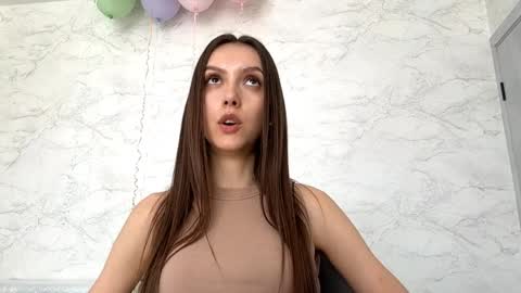 Snapshot of desirewingard chatting on 04-02-26, 07:28 Ksenia online show from 04-02-26, 07:28