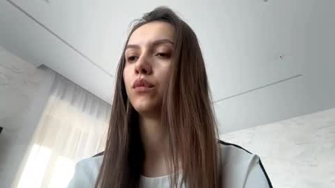 Snapshot of desirewingard chatting on 04-09-26, 02:44 Ksenia online show from 04-09-26, 02:44