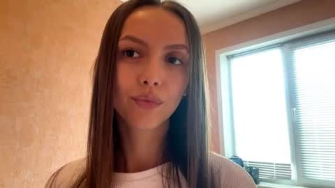 Snapshot of desirewingard chatting on 04-15-26, 03:13 Ksenia online show from 04-15-26, 03:13