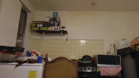 Snapshot of desogasuelta chatting on 04-16-26, 08:48 Demonofsex online show from 04-16-26, 08:48