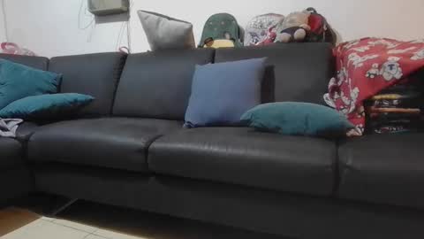 Snapshot of desogasuelta chatting on 05-13-26, 08:44 Demonofsex online show from 05-13-26, 08:44