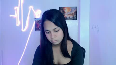 Snapshot of dess_morena chatting on 06-22-26, 08:33 Dess online show from 06-22-26, 08:33