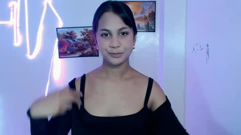Snapshot of dess_morena chatting on 06-30-26, 11:11 Dess online show from 06-30-26, 11:11