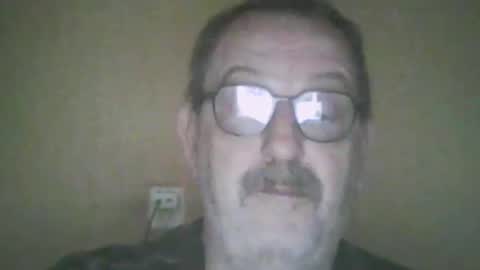 Snapshot of destelp chatting on 12-22-25, 02:36 destelp online show from 12-22-25, 02:36