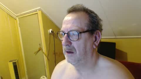 Snapshot of destelp chatting on 02-08-26, 06:50 destelp online show from 02-08-26, 06:50