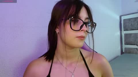 Snapshot of destinya_ chatting on 05-06-26, 05:07 destinya_ online show from 05-06-26, 05:07
