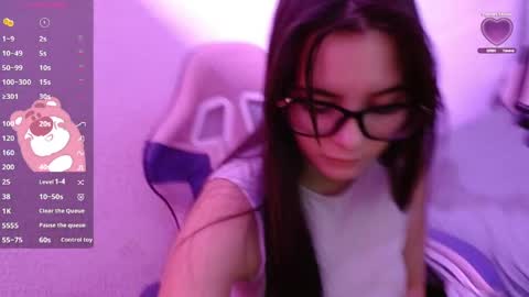 Snapshot of destinya_ chatting on 05-24-26, 11:15 destinya_ online show from 05-24-26, 11:15