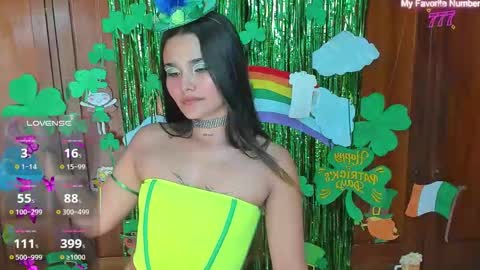 Snapshot of destinyhills_ chatting on 03-18-26, 12:25 Destiny online show from 03-18-26, 12:25