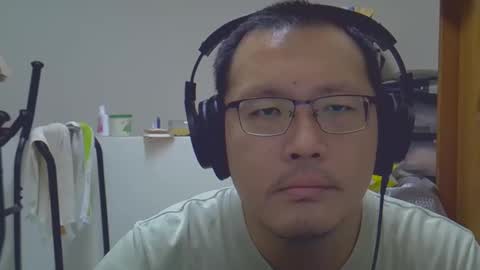 Snapshot of destroy1984 chatting on 12-04-24, 10:35 Destroy November 1984 online show from 12-04-24, 10:35