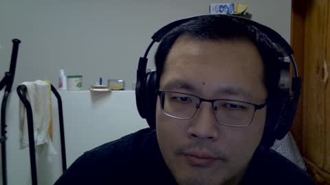 Snapshot of destroy1984 chatting on 12-31-24, 02:36 Destroy November 1984 online show from 12-31-24, 02:36