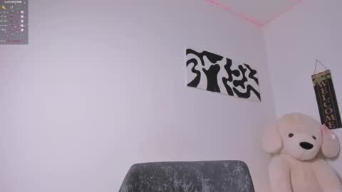 Snapshot of desty_y chatting on 12-15-25, 05:01 desty_y online show from 12-15-25, 05:01