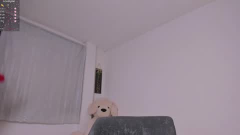 Snapshot of desty_y chatting on 07-03-26, 10:10 desty_y online show from 07-03-26, 10:10