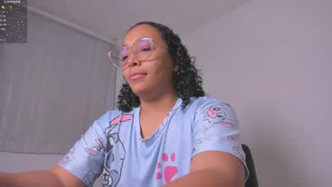 Snapshot of desty_y chatting on 07-11-26, 12:57 desty_y online show from 07-11-26, 12:57