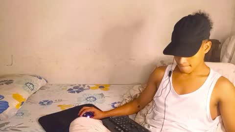 Snapshot of deus_steim chatting on 11-30-25, 02:26 deus_steim online show from 11-30-25, 02:26