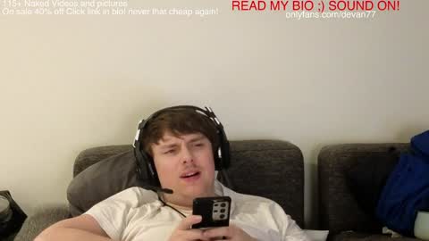 Snapshot of devantheplug chatting on 12-24-24, 07:06 Devan online show from 12-24-24, 07:06