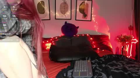 Snapshot of devil_s_bride chatting on 09-28-25, 04:23 devil_s_bride online show from 09-28-25, 04:23
