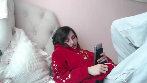 poutyangel online show from 10-03-25, 10:51