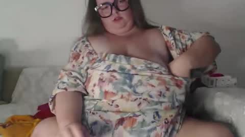 DevilsChick -- OF  online show from 10-28-25, 10:01