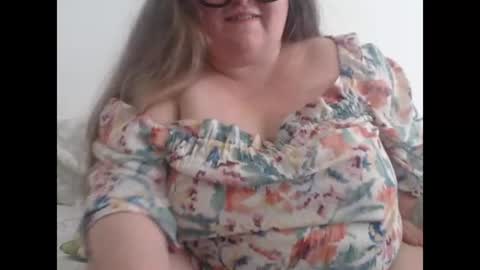 Snapshot of devilschick chatting on 06-24-26, 12:37 DevilsChick -- OF online show from 06-24-26, 12:37