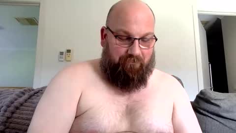 Snapshot of devilwings2 chatting on 11-19-25, 05:40 devilwings2 online show from 11-19-25, 05:40