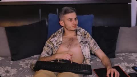 devin_ho online show from 01-14-26, 08:31