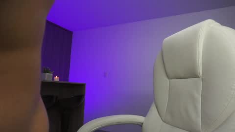 Devin Hunter online show from 12-17-24, 03:06