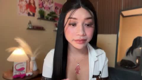 Snapshot of devine_goddessx chatting on 07-11-26, 08:44 Devine Greyson online show from 07-11-26, 08:44